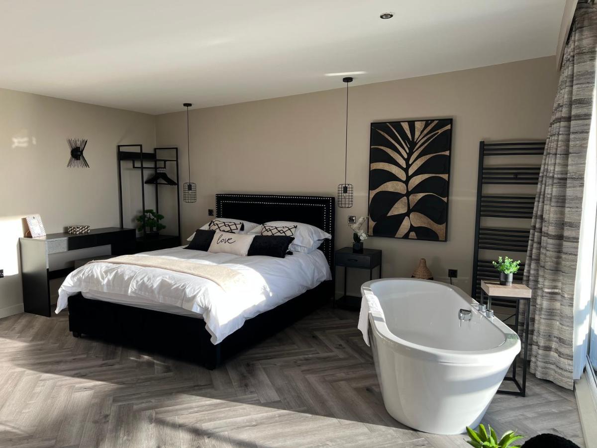 Loudoun Mains Luxury Lodges Newmilns Buitenkant foto