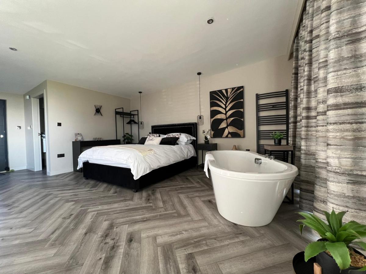 Loudoun Mains Luxury Lodges Newmilns Buitenkant foto